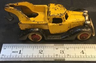 Hubley Cast Iron Yellow Hubley Tow Truck 2135.  Nr