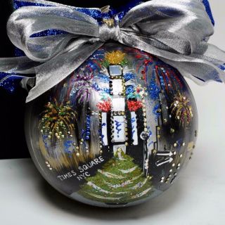 2010 Natalie Sarabella " Times Square " Hand Painted Blown Glass Ornament W/case