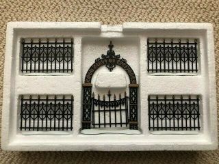 Dept 56 Heritage Village Victorian Wrought Iron Fence And Gate 5252 - 3
