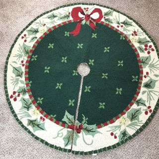 100 Hooked Wool Rug Tree Skirt Christmas Red Bows Green Holly 52” Diameter