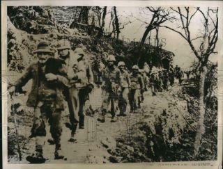1944 Press Photo Us & Canadian Soldiers Of 5th Army Near Radicose,  Italy