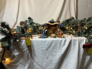 Hawthorne Kinkade Nativity Holy Night Creche Mary,  Joseph,  & Baby Jesus Garland