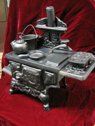 Vintage Crescent Cast Iron Miniature Salesman Sample Stove With Accessories