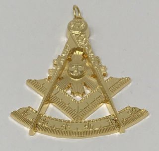 Freemason Masonic Past Master Collar Jewel in Gold Tone 2