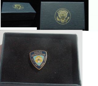 York City Police Department Lapel Pin Nypd
