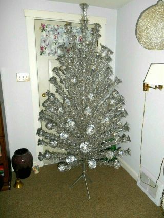 Vintage 7 Ft.  Aluminum Pom Pom Christmas Tree - 118 Branches Keystone Royal Pine