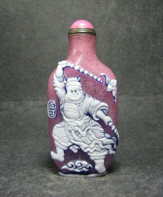 Chinese Glass Delicate Carve Military Commander Design Snuff Bottle