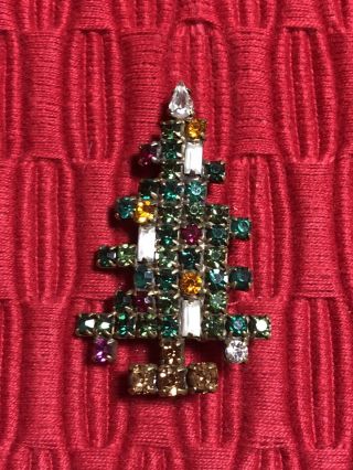 Vintage Weiss Christmas Tree Pin - Brooch Rhinestones Candles & Ornament C 1942 - 71