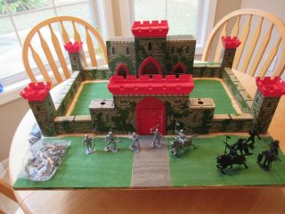 Vintage Marx Tin Litho Medieval Castle Fort Playset Fortress Vg