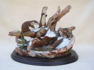 Large Country Artists " Winter Holt " Otter Family Figural Group Ca778