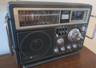 Vintage Ge Model 7 - 2990a Fm Am Shortwave Radio,  Runs On Batteries Or Ac,