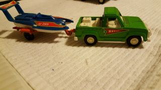 Old Vtg Tootsietoy Diecast Green Jeep With Race Boat And Trailer