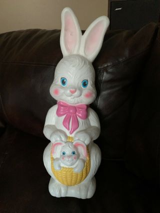 (i) 1995 Empire Blow Mold Easter Bunny Rabbit Baby Bunny Basket Yard Decoration