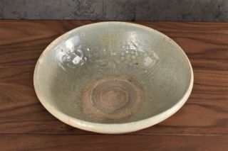 Song Dynasty Celadon Bowl Molded Flower Pattern Chinese Antique