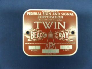 Federal Sign And Signal Corporation Model 11 Twin Beacon Ray Replacement Badge