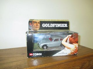 Corgi James Bond 007 " Goldfinger " Sean Connery Aston Martin Toy Car