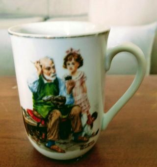 Vintage 1982 - Norman Rockwell " The Cobbler " Coffee/tea Mug - Collectors Cup