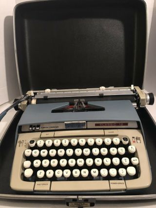 Smith Corona Classic 12 Portable Typewriter with Case 1960 ' s Made in USA 2