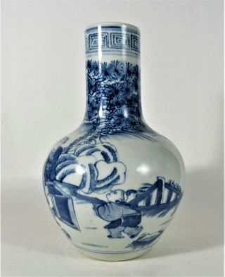 Old Chinese Blue and White Bottle Vase 2