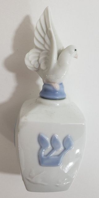 Llardo Porcelain Figurine 5 Inch Blue & White Dove Bird Rare Daisa 1999 Spain