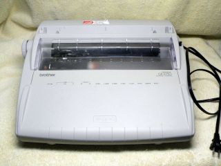 Brother Gx - 6750 Daisy Wheel Portable Electronic Correctronic Typewriter -