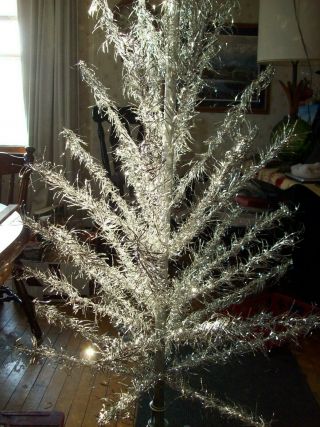 Vintage 6 Ft. ,  43 Branch Aluminum Christmas Tree W/orig.  Box,  Stand