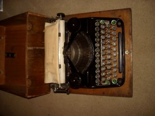 Vintage Continental Typewriter 2