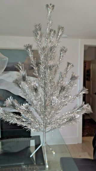 Vintage Aluminum Christmas Tree Pom Pom 4 1/2 Ft 42 Branches,  Stand,  Box
