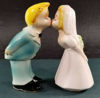 Vintage Salt & Pepper Shakers By Olimco Japan Kissing Couple Bride And Groom