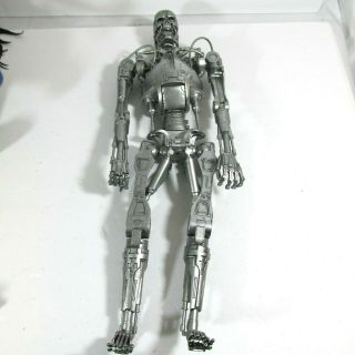 Neca Toy 18 Inch Terminator 2 Endoskeleton Figure Eyes Light Up