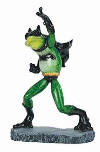 Stealstreet Ss - G - 61176 Frog In Batman Costume Figurine,  7.  25 "