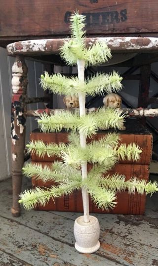 19 " Bethany Lowe Christmas Light Green Feather Tree White Wooden Spool Base