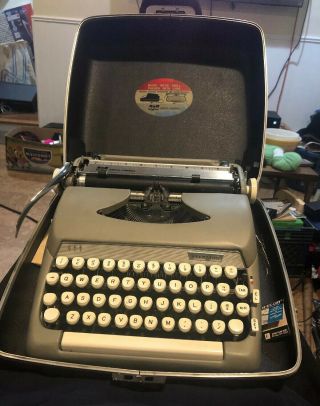Vintage Smith - Corona Sterling Typewriter W/ Carrying Case