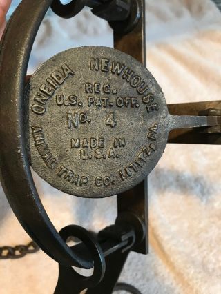 Vintage Newhouse 4 Double Long Spring Trap Raised Letter Pan