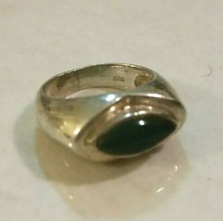 Vintage Size 7.  5 Mexico 925 Sterling Silver Ring With Green Stone 7.  2 G
