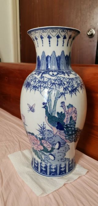 Vintage Chinese Porcelain Vase Large Size 41cm Tall