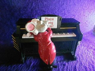 Magical Maestro Mouse 2004 Mr.  Christmas Plays Christmas Music 24 Songs
