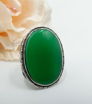 Vintage Sterling Silver & Oval Green Chalcedony Cabochon Ring Size 7.  5