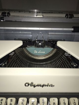 1965 Olympia SM9 Deluxe Typewriter W/ Case & Ribbon -,  GREAT 2