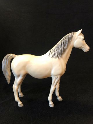Vintage Traditional Breyer Horse Glossy White Proud Arabian Mare