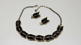Vintage Crown Trifari Black Leaf Necklace Goldtone Choker And Clip Earrings