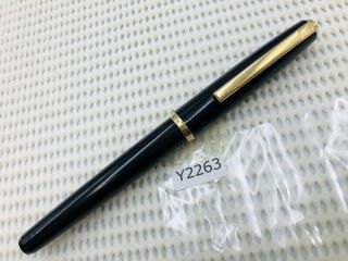 Y2263 Pelikan Fountain Pen Black 14k Gold 585