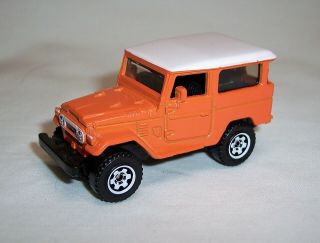" Matchbox " 1968 Toyota Land Cruiser Fj 40 Orange Body 1:64