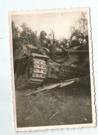 Ww2 Photo - U.  S Soldier On Top Of Destroyed German Tank In France 2