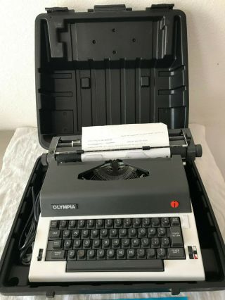 Vintage Olympia Model E - R12 Electric Typewriter Made In Japan Case & Ribbon