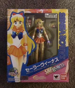 Sailor Moon Pretty Guardian Sailor Venus.  S.  H.  Figuarts.  Bandai