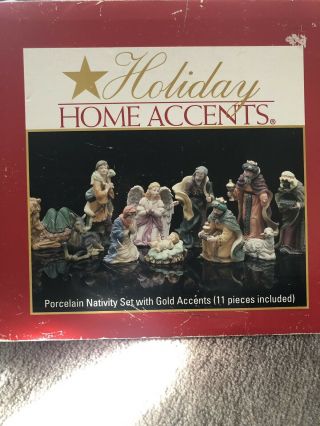 Christmas Holiday Home Accents Porcelain Nativity 11 Pc Set With Gold Accents