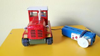 Tin Toy Red China Tractor Me 701