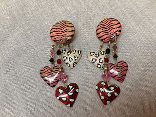 Vintage Lunch At The Ritz Mixed Metals Pink Enamel Hearts Clip On Earrings