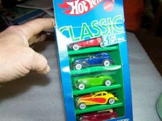 Hot Wheels Classic 5 Car Gift Pack " Mattel